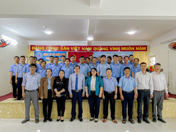 Công ty CP NGK Sanna Khánh Hòa và Trường Trung cấp Nghề Cam Ranh đã tổ chức Lế Bế giảng lớp học sơ cấp nghề Điện SC1-22